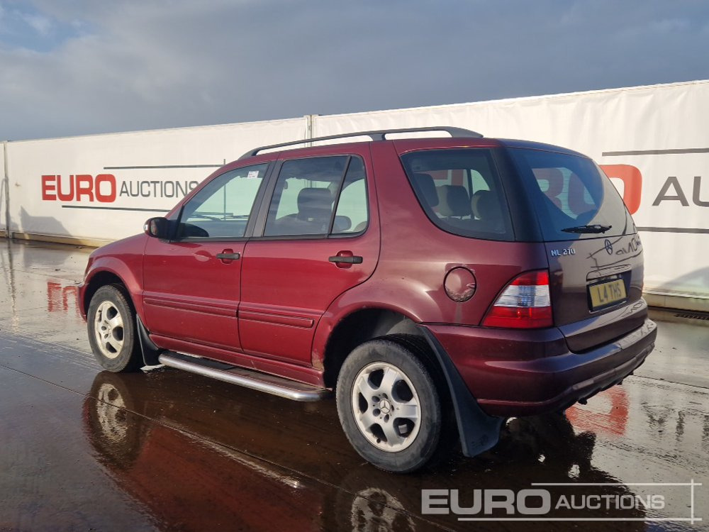 Mercedes ML270 - سيارة دفع رباعي: صور 3 Mercedes ML270 - سيارة دفع رباعي: صور 3