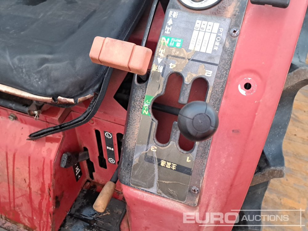 جرار صغير Mitsubishi MT185: صور 25