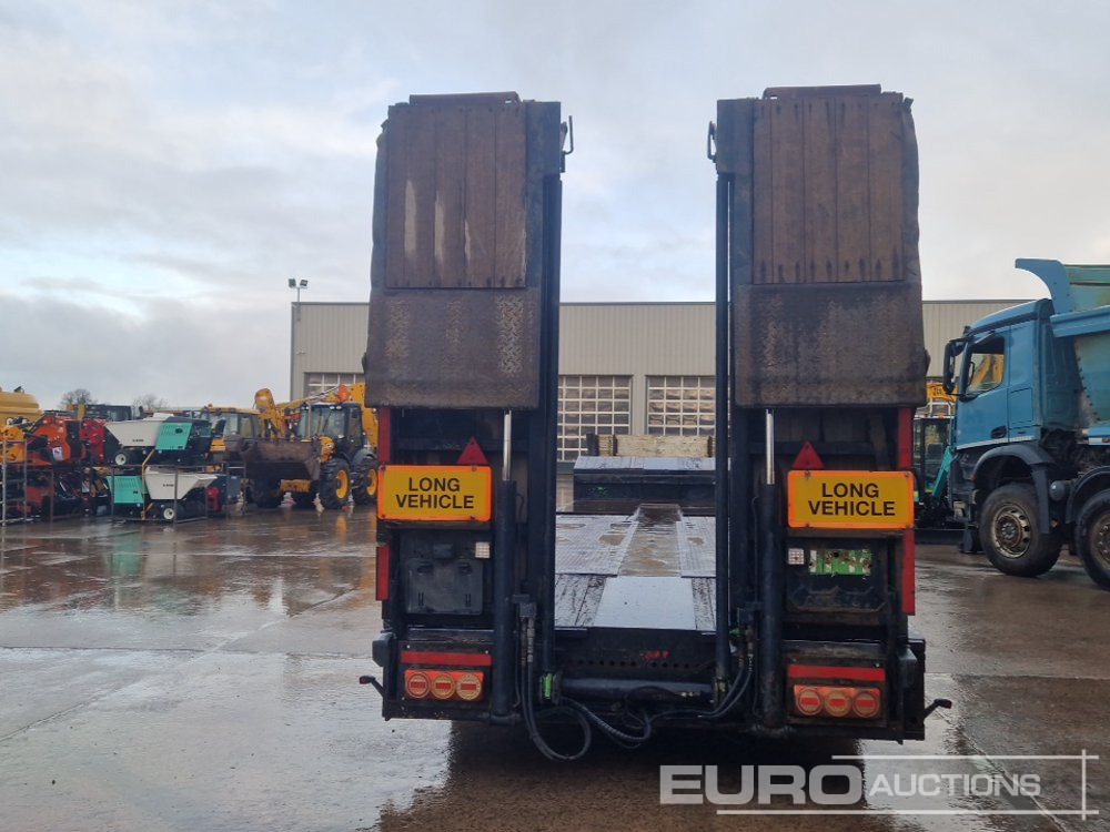 Nooteboom Tri Axle Extendable Stepframe Low Loader Trailer, Hydraulic Fliptoe Ramps - عربة مسطحة منخفضة نصف مقطورة: صور 2 Nooteboom Tri Axle Extendable Stepframe Low Loader Trailer, Hydraulic Fliptoe Ramps - عربة مسطحة منخفضة نصف مقطورة: صور 2
