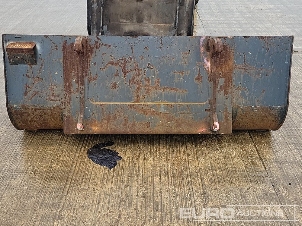 Rhinox 90" Loading Bucket to suit Telehandler - بكت: صور 4 Rhinox 90" Loading Bucket to suit Telehandler - بكت: صور 4