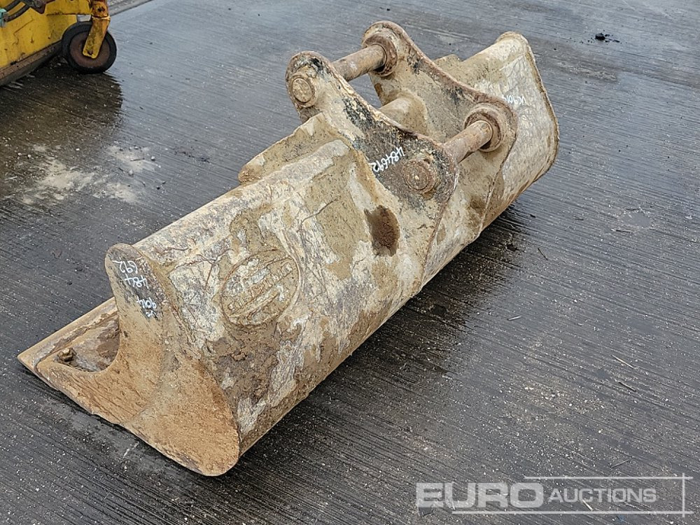 Strickland 72" Ditching Bucket 65mm Pin to suit 13 Ton Excavator - بكت: صور 3 Strickland 72" Ditching Bucket 65mm Pin to suit 13 Ton Excavator - بكت: صور 3