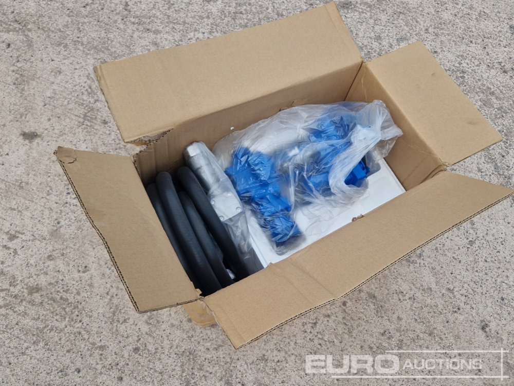 Unused 12 Volt Fuel Pump - معدات الورش: صور 3 Unused 12 Volt Fuel Pump - معدات الورش: صور 3