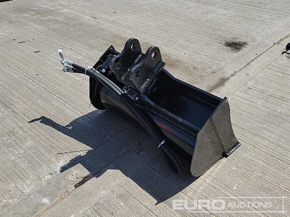 Unused 2025 Captok 24" Hydraulic Tilting Bucket 25mm Pin to suit Mini Excavator - بكت: صور 5 Unused 2025 Captok 24" Hydraulic Tilting Bucket 25mm Pin to suit Mini Excavator - بكت: صور 5