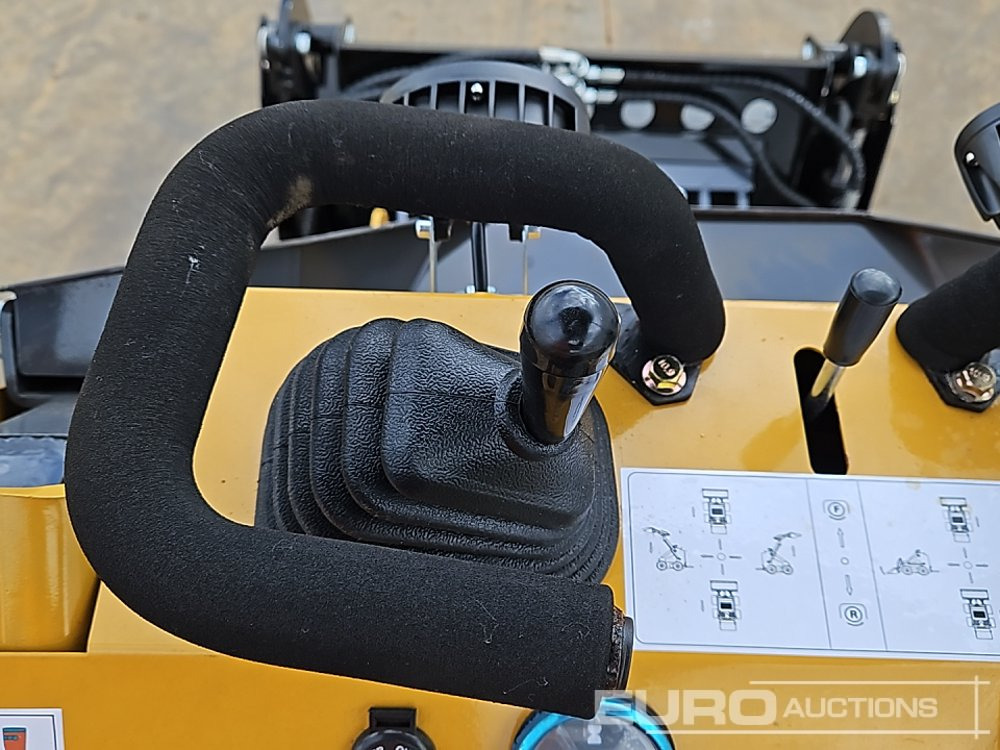 شيول صغير Unused 2025 Newrick ZW480: صور 30