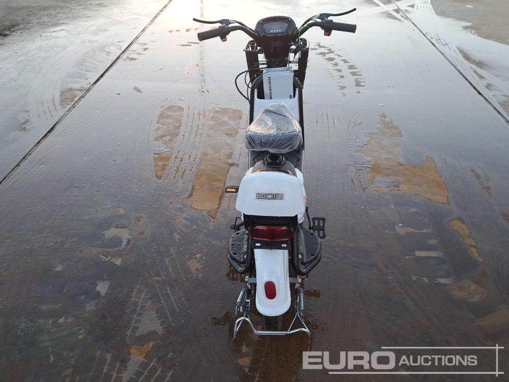 Unused 2025 SK8 Electric Bicycle - عربة جولف: صور 4 Unused 2025 SK8 Electric Bicycle - عربة جولف: صور 4