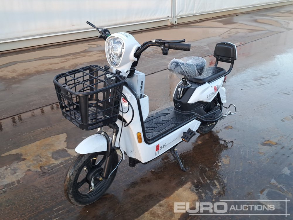 Unused 2025 SK8 Electric Bicycle - عربة جولف: صور 1 Unused 2025 SK8 Electric Bicycle - عربة جولف: صور 1