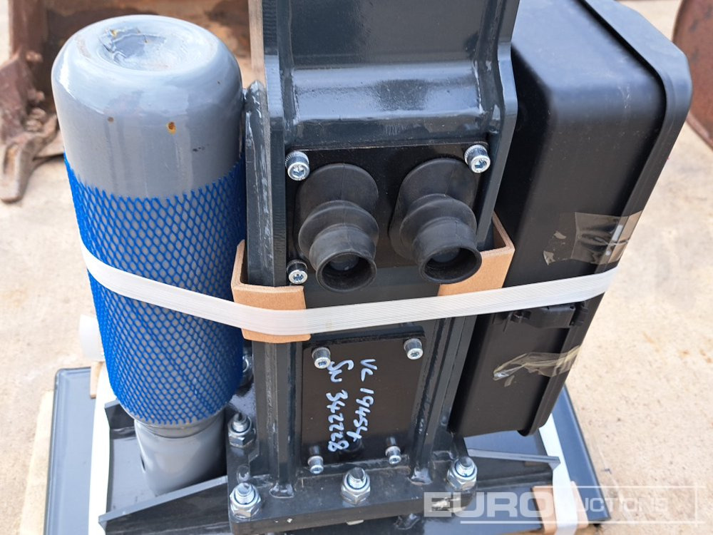 Unused 2025 Sailing 35 Hydraulic Breaker to suit Mini Skidsteer Loader - ملحقات - حفارة: صور 5 Unused 2025 Sailing 35 Hydraulic Breaker to suit Mini Skidsteer Loader - ملحقات - حفارة: صور 5