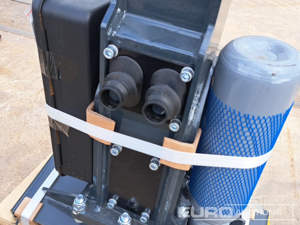Unused 2025 Sailing 35 Hydraulic Breaker to suit Mini Skidsteer Loader - ملحقات - حفارة: صور 5 Unused 2025 Sailing 35 Hydraulic Breaker to suit Mini Skidsteer Loader - ملحقات - حفارة: صور 5