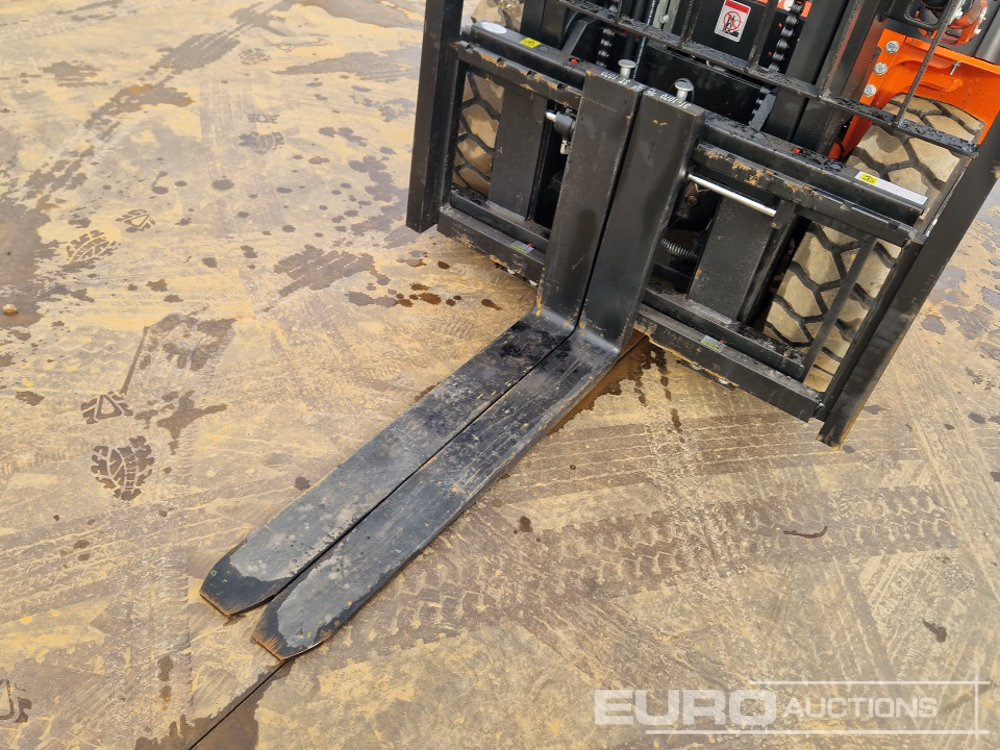 رافعة شوكية Unused 2025 SureStac FD30: صور 15 رافعة شوكية Unused 2025 SureStac FD30: صور 15