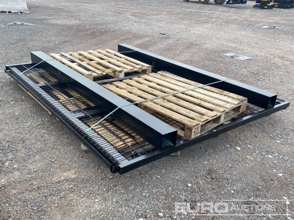 Unused 3m x 2.4m Black Mesh Gate (2 of) Posts (2 of) - معدات البناء: صور 5 Unused 3m x 2.4m Black Mesh Gate (2 of) Posts (2 of) - معدات البناء: صور 5