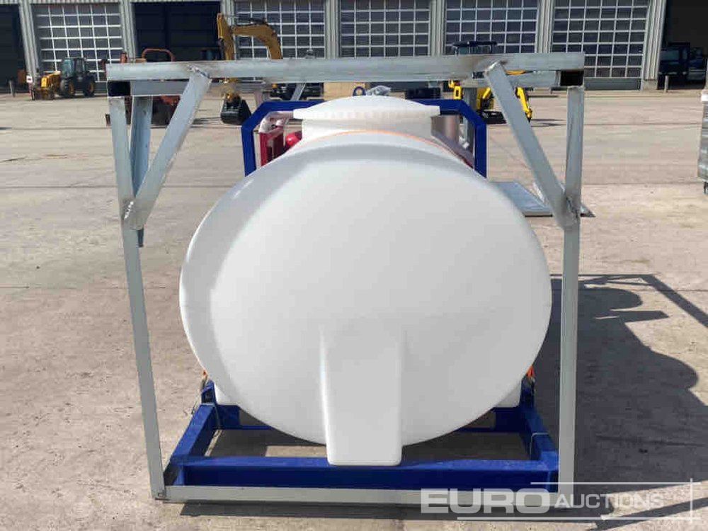 Unused 4000psi E/Start Hot Water Wash, 300 Litre Storage Tank, Skid Mounted, Forklift Lifting Points - ماكينة غسيل ضغط عالي: صور 4 Unused 4000psi E/Start Hot Water Wash, 300 Litre Storage Tank, Skid Mounted, Forklift Lifting Points - ماكينة غسيل ضغط عالي: صور 4