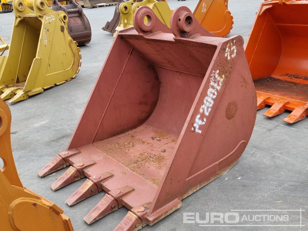 Unused 48" Digging Bucket 80mm Pin to suit 20 Ton Excavator - بكت: صور 1 Unused 48" Digging Bucket 80mm Pin to suit 20 Ton Excavator - بكت: صور 1