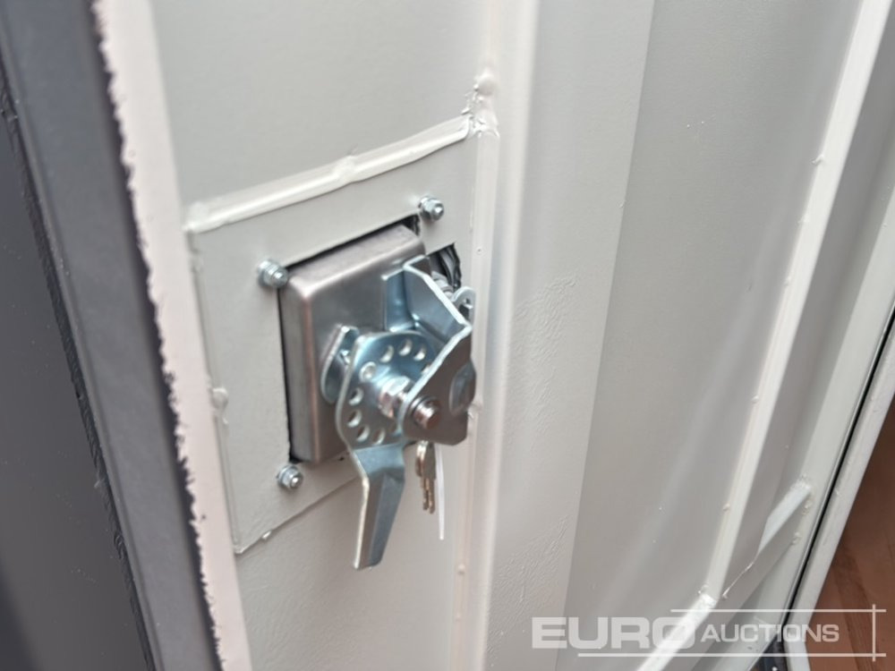 حاوية شحن Unused 7' 4" x 6' Container, Side Door & Window: صور 23