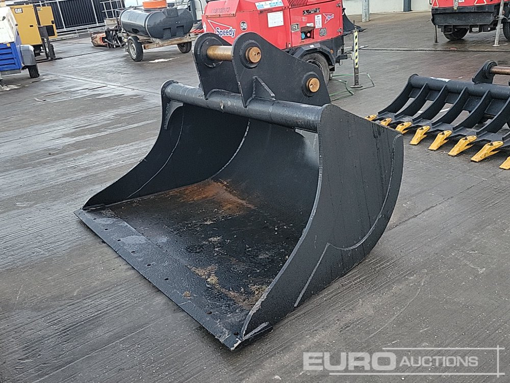 Unused 80" Grading Bucket 80mm Pin to suit 20 Ton Excavator - بكت: صور 1 Unused 80" Grading Bucket 80mm Pin to suit 20 Ton Excavator - بكت: صور 1
