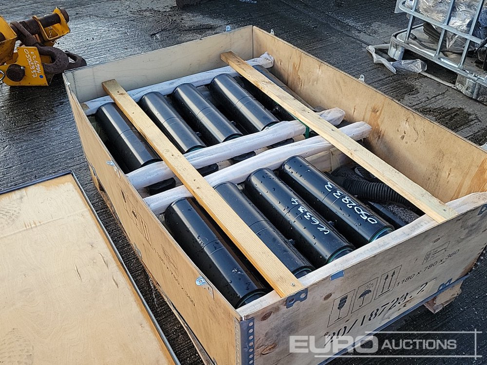 Unused Hydraulic Ram (19 of) - قطع الغيار: صور 2 Unused Hydraulic Ram (19 of) - قطع الغيار: صور 2