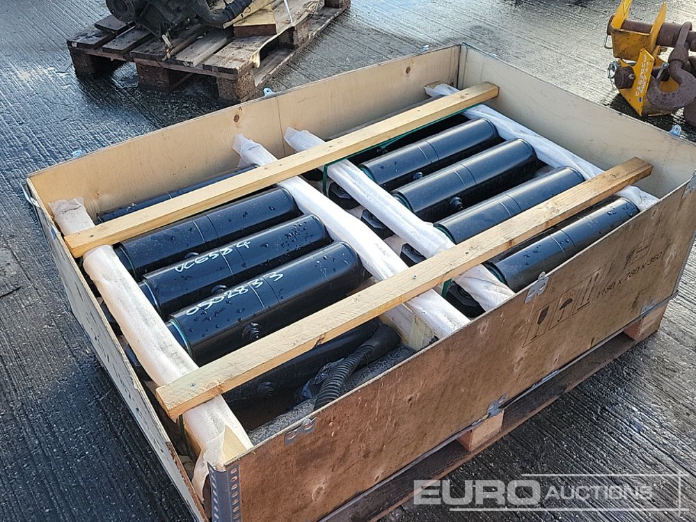 Unused Hydraulic Ram (19 of) - قطع الغيار: صور 3 Unused Hydraulic Ram (19 of) - قطع الغيار: صور 3