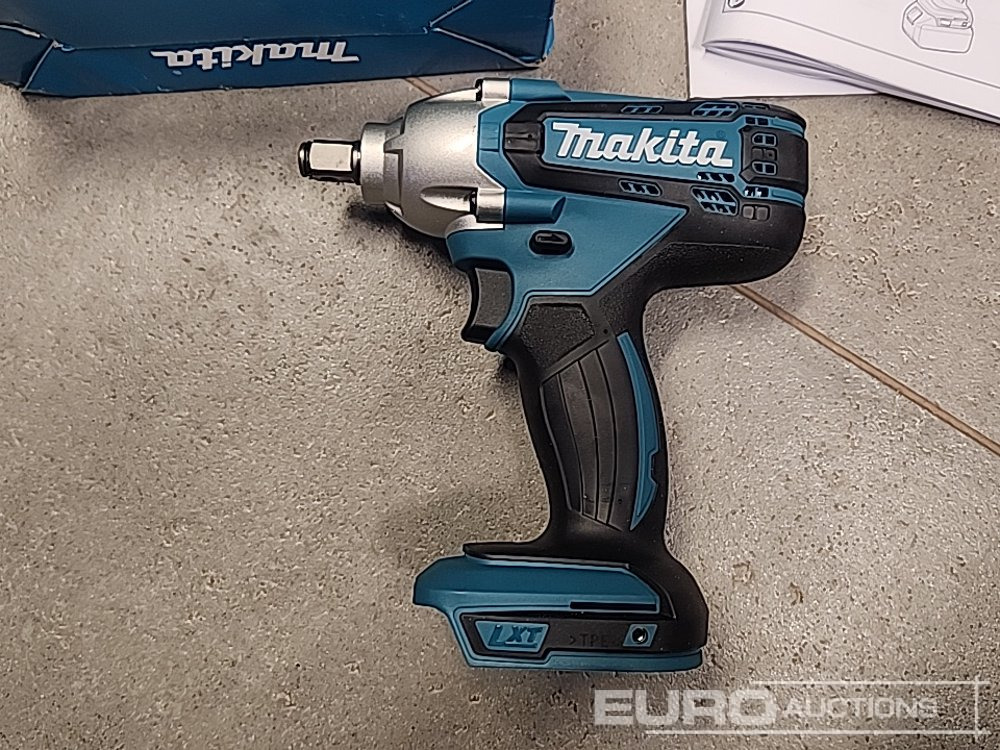 Unused Makita 18V 1/2" Li-Ion LXT Impact Wrench (Body Only) - معدات الورش: صور 4 Unused Makita 18V 1/2" Li-Ion LXT Impact Wrench (Body Only) - معدات الورش: صور 4