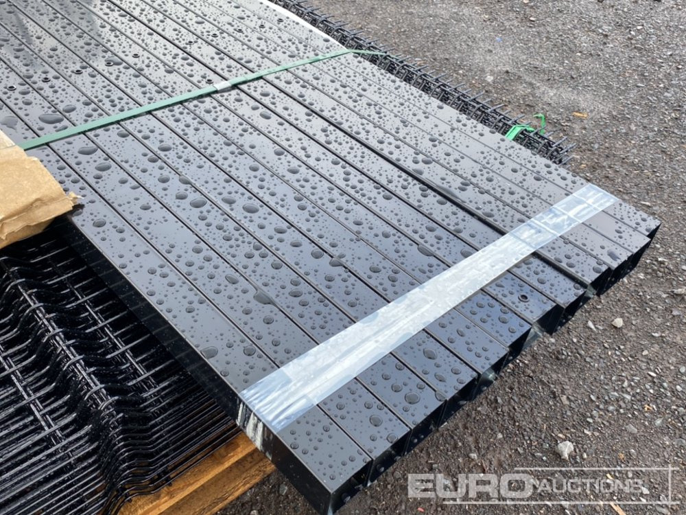 معدات البناء Unused Security Fencing, Black, 25 Panels 2.1m x 2,4m & 26 60mm x 60mm Posts, Fasteners And Fittings: صور 6