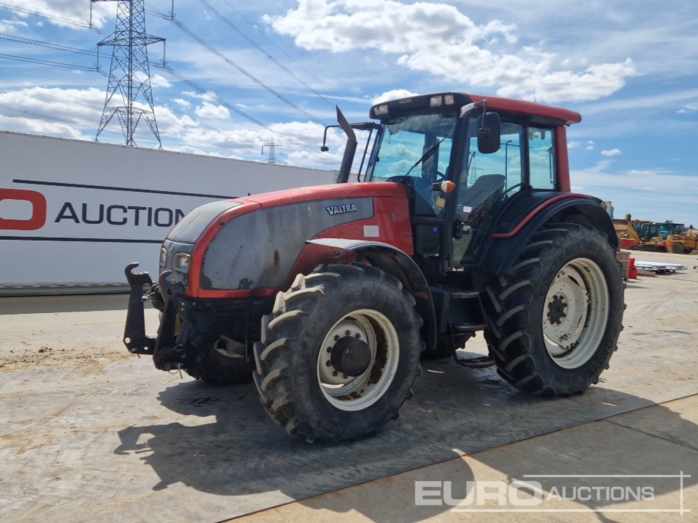 Valtra T151 - جرار: صور 1 Valtra T151 - جرار: صور 1