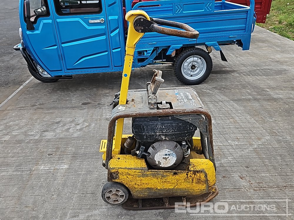 Wacker Neuson Diesel Compaction Plate - آلة أسفلت: صور 5 Wacker Neuson Diesel Compaction Plate - آلة أسفلت: صور 5