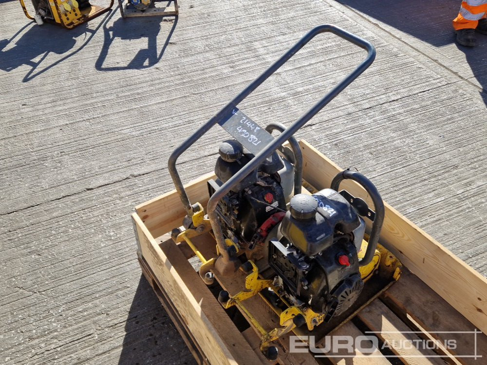Wacker Neuson Petrol Compaction Plate (2 of) (Spares) - آلة أسفلت: صور 3 Wacker Neuson Petrol Compaction Plate (2 of) (Spares) - آلة أسفلت: صور 3