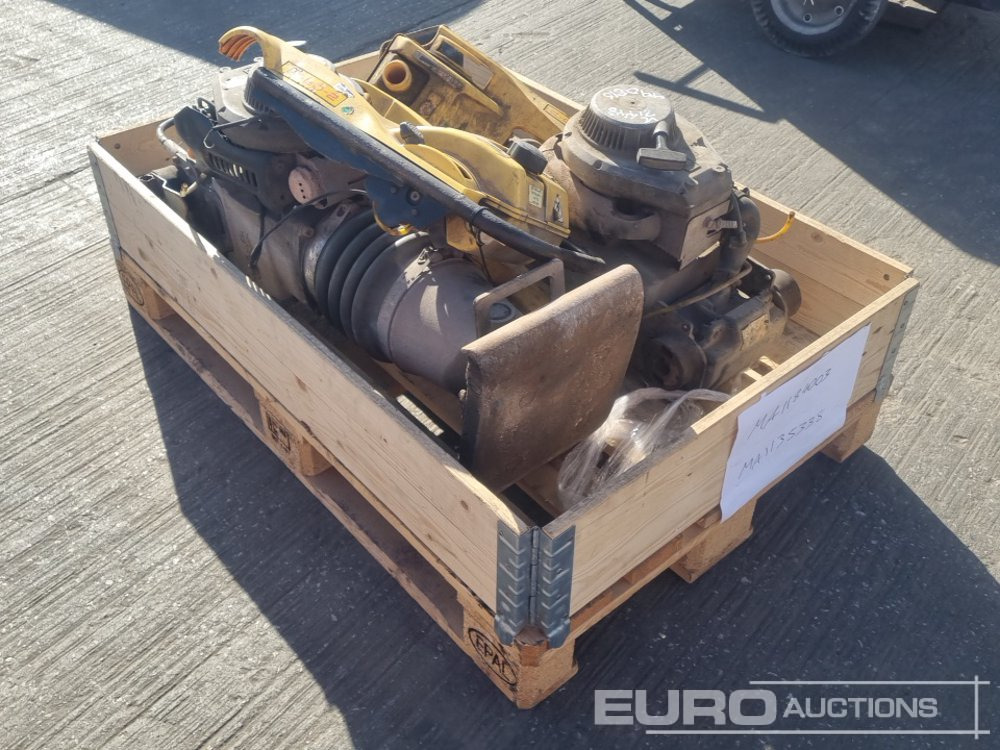 Wacker Neuson Petrol Trench Compactor (2 of) (Spares) - آلة أسفلت: صور 5 Wacker Neuson Petrol Trench Compactor (2 of) (Spares) - آلة أسفلت: صور 5