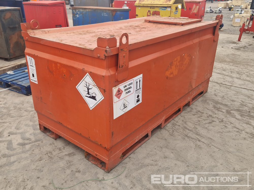 Western Static Bunded Fuel Bowser - خزان تخزين: صور 2 Western Static Bunded Fuel Bowser - خزان تخزين: صور 2