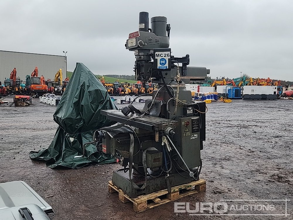 XYZ PRO 3000 3 Phase Milling Machine - مركز تصنيع CNC: صور 1 XYZ PRO 3000 3 Phase Milling Machine - مركز تصنيع CNC: صور 1