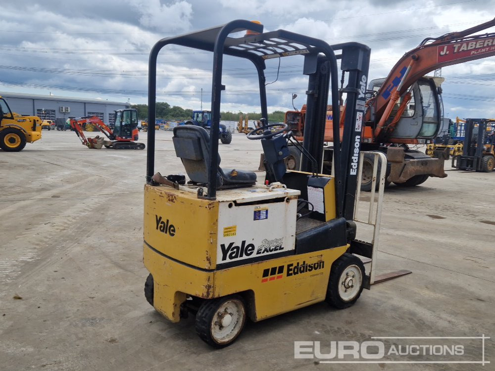 Yale ERC12DAEV2160 Electric Forklift, 2 Stage Mast, Forks (No Drive) - رافعة شوكية كهربائية: صور 5 Yale ERC12DAEV2160 Electric Forklift, 2 Stage Mast, Forks (No Drive) - رافعة شوكية كهربائية: صور 5