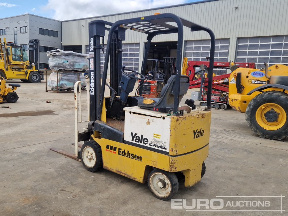Yale ERC12DAEV2160 Electric Forklift, 2 Stage Mast, Forks (No Drive) - رافعة شوكية كهربائية: صور 3 Yale ERC12DAEV2160 Electric Forklift, 2 Stage Mast, Forks (No Drive) - رافعة شوكية كهربائية: صور 3
