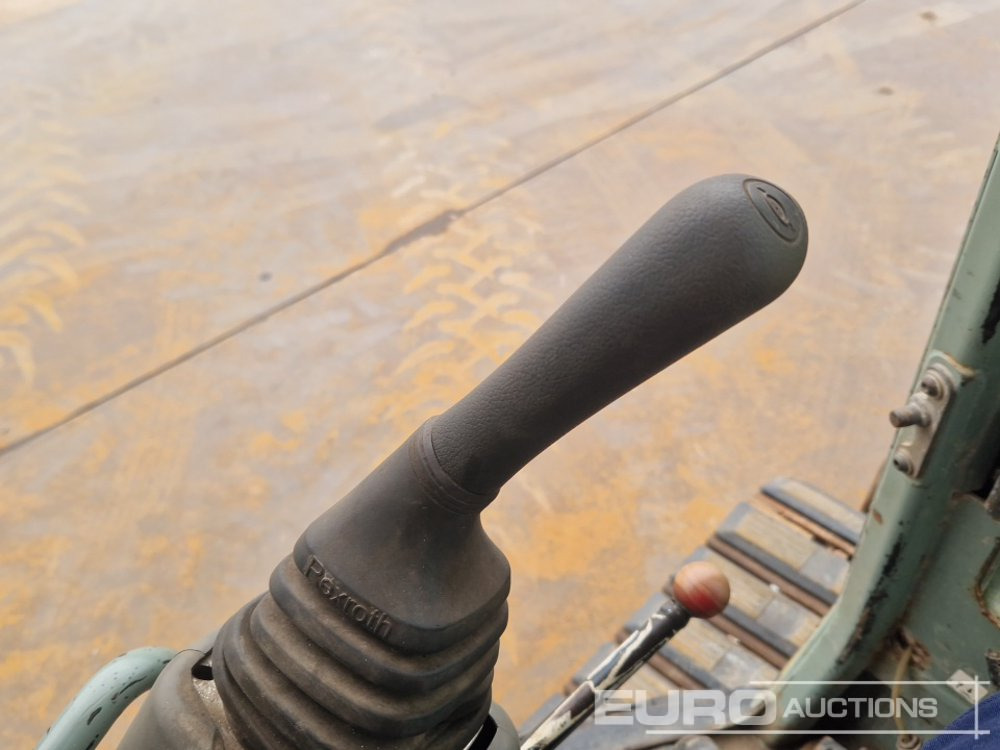 حفارة مصغرة Yanmar Vi055-5B: صور 35