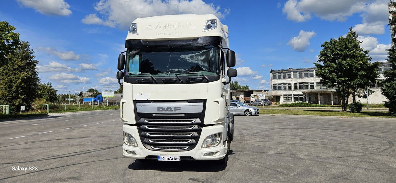 DAF XF 105.460 460 - شاحنة جرار: صور 3 DAF XF 105.460 460 - شاحنة جرار: صور 3