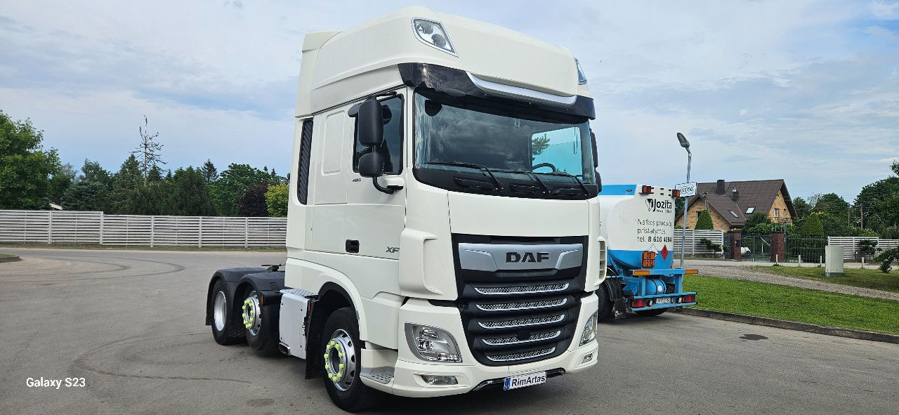 DAF XF 105.460 - شاحنة جرار: صور 4 DAF XF 105.460 - شاحنة جرار: صور 4