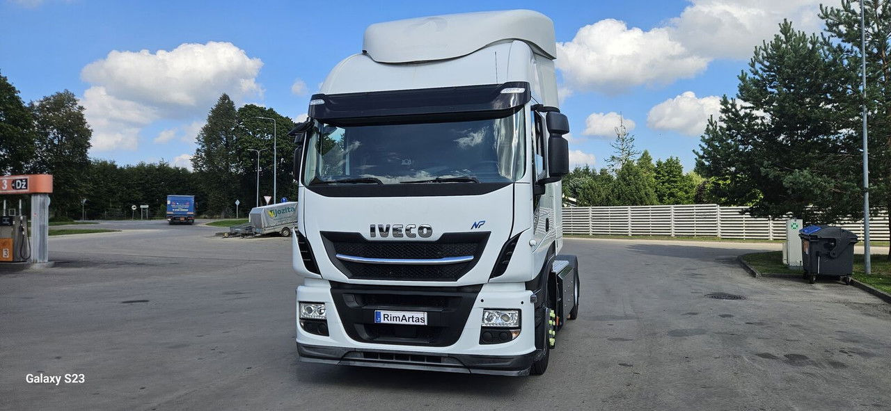 Iveco Stralis 400 CNG - شاحنة جرار: صور 4 Iveco Stralis 400 CNG - شاحنة جرار: صور 4