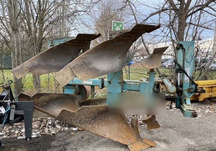 Aratro usato Nuova Comas - محراث: صور 3 Aratro usato Nuova Comas - محراث: صور 3