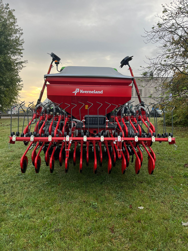 Seminatrice nuova Kverneland DL4 m-32 CX - معدات بذار: صور 1 Seminatrice nuova Kverneland DL4 m-32 CX - معدات بذار: صور 1