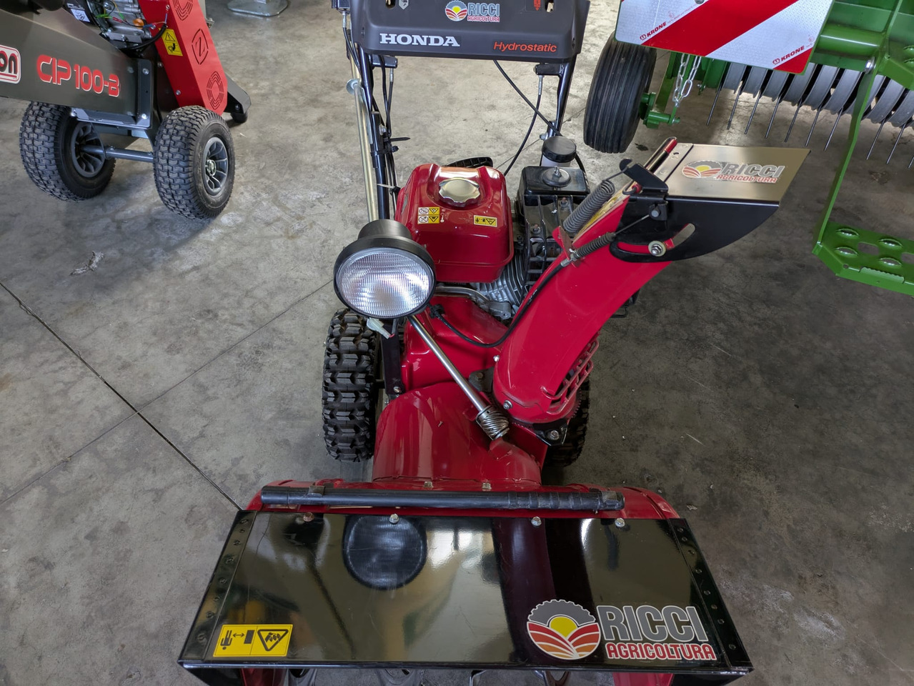 Turbina spazzaneve usata Honda HSS 760 - معدات الحدائق: صور 5 Turbina spazzaneve usata Honda HSS 760 - معدات الحدائق: صور 5