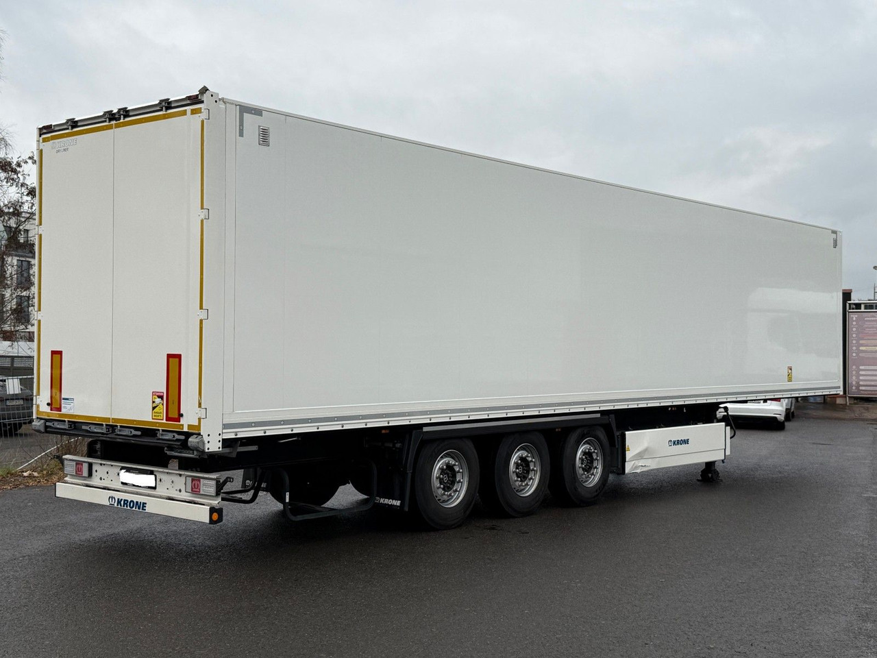 Krone SD/KOFFER/LIFTACHSE - بصندوق مغلق نصف مقطورة: صور 4 Krone SD/KOFFER/LIFTACHSE - بصندوق مغلق نصف مقطورة: صور 4