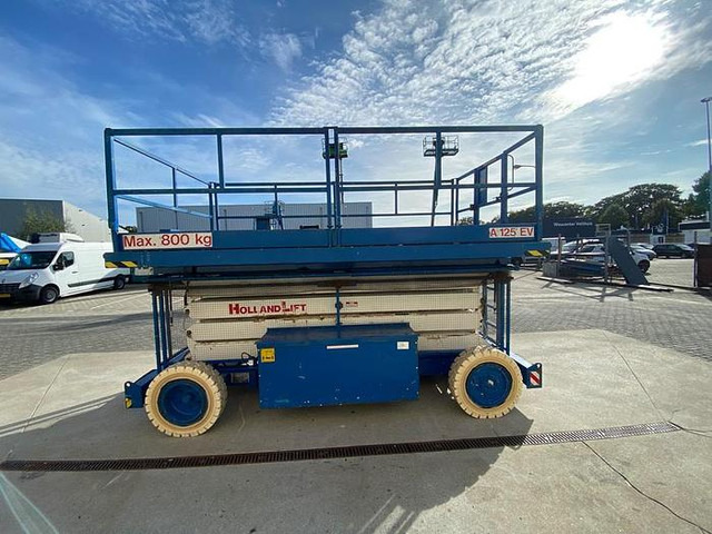 Holland lift Twinstar A-125EV, Schaar hoogwerker - منصات هيدروليكية متنقلة: صور 5 Holland lift Twinstar A-125EV, Schaar hoogwerker - منصات هيدروليكية متنقلة: صور 5