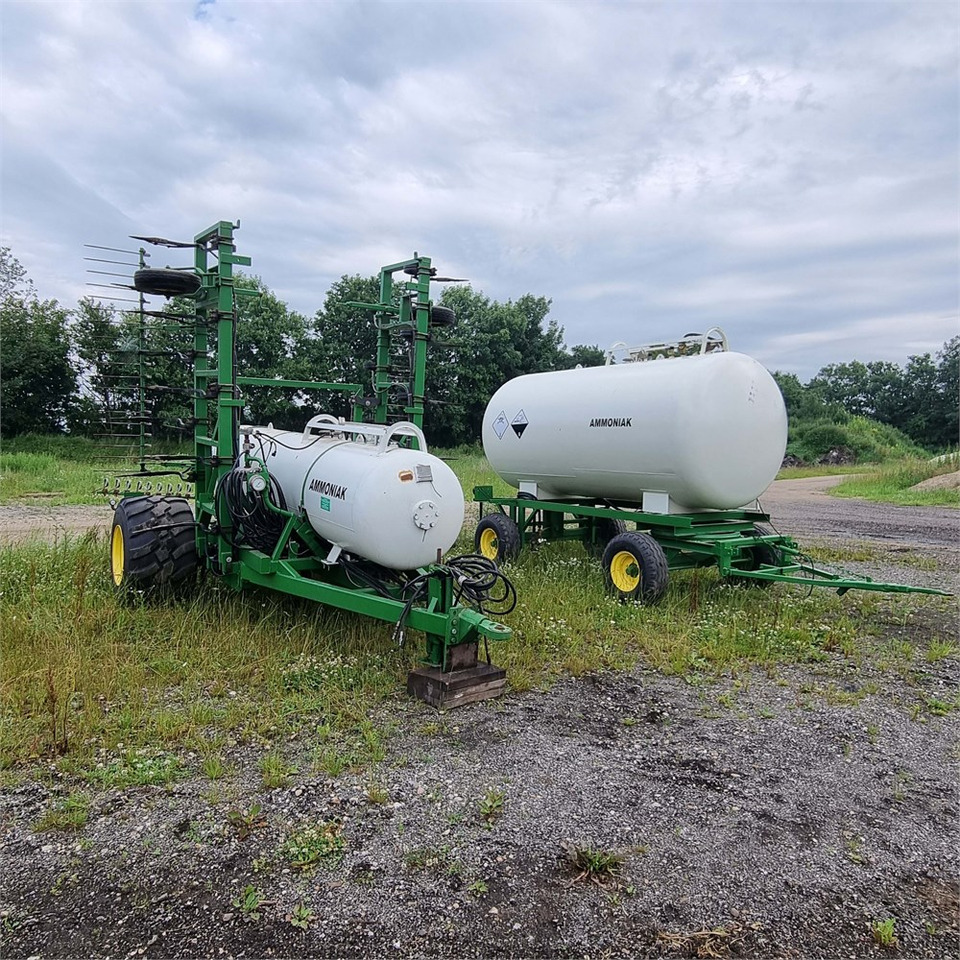 ABC 1800 / 4000 liter - آلة الرش المقطورة: صور 1 ABC 1800 / 4000 liter - آلة الرش المقطورة: صور 1