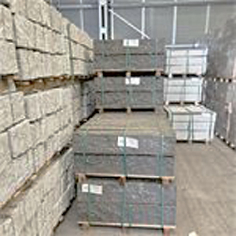 ABC Sort basalt kantsten - Gulv og granit - الأدوات والمعدات: صور 2 ABC Sort basalt kantsten - Gulv og granit - الأدوات والمعدات: صور 2