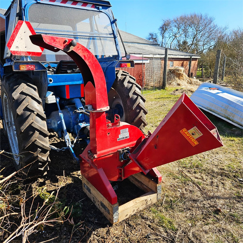 ABC WC-X5 PTO - ماكينة تقطيع الأغصان: صور 2 ABC WC-X5 PTO - ماكينة تقطيع الأغصان: صور 2