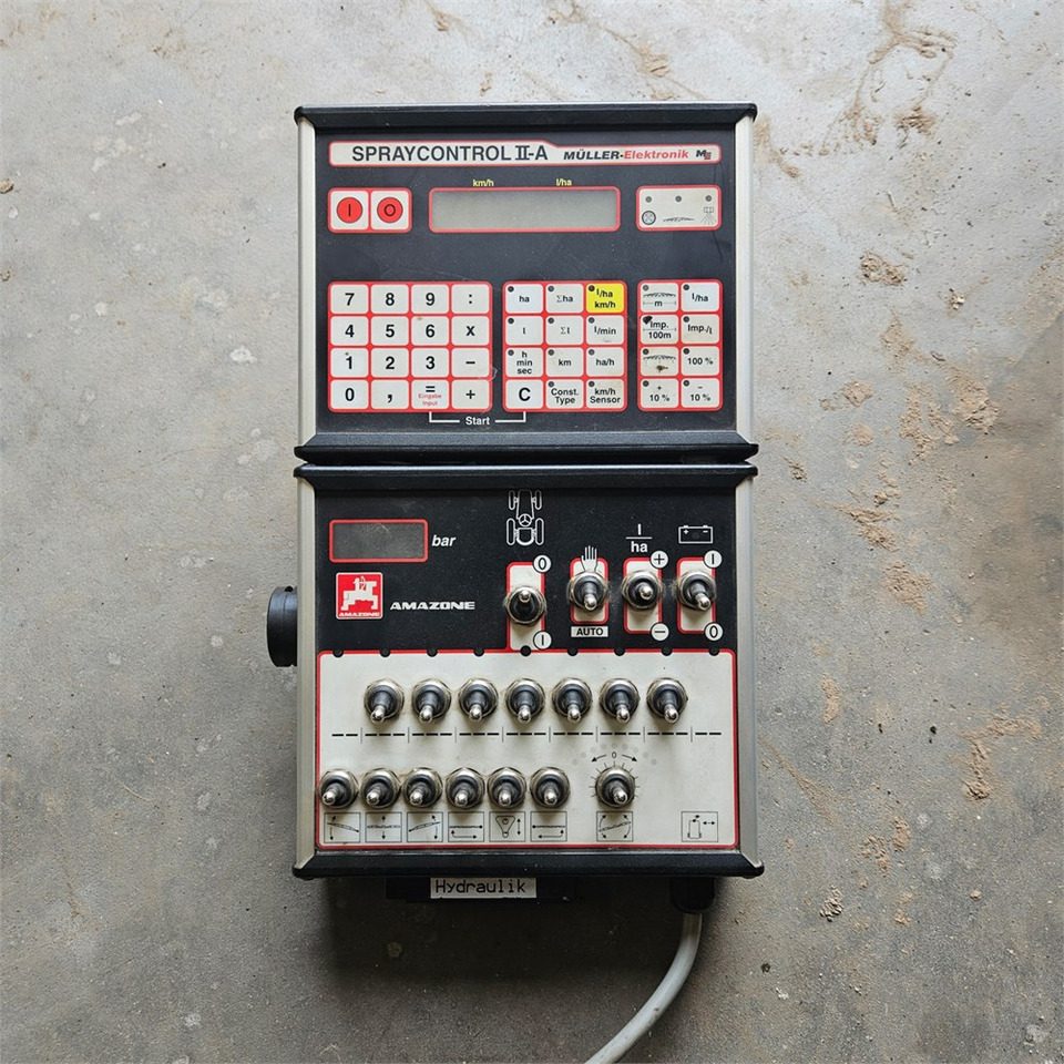 Amazone UF1200 - آلة الرش: صور 5 Amazone UF1200 - آلة الرش: صور 5