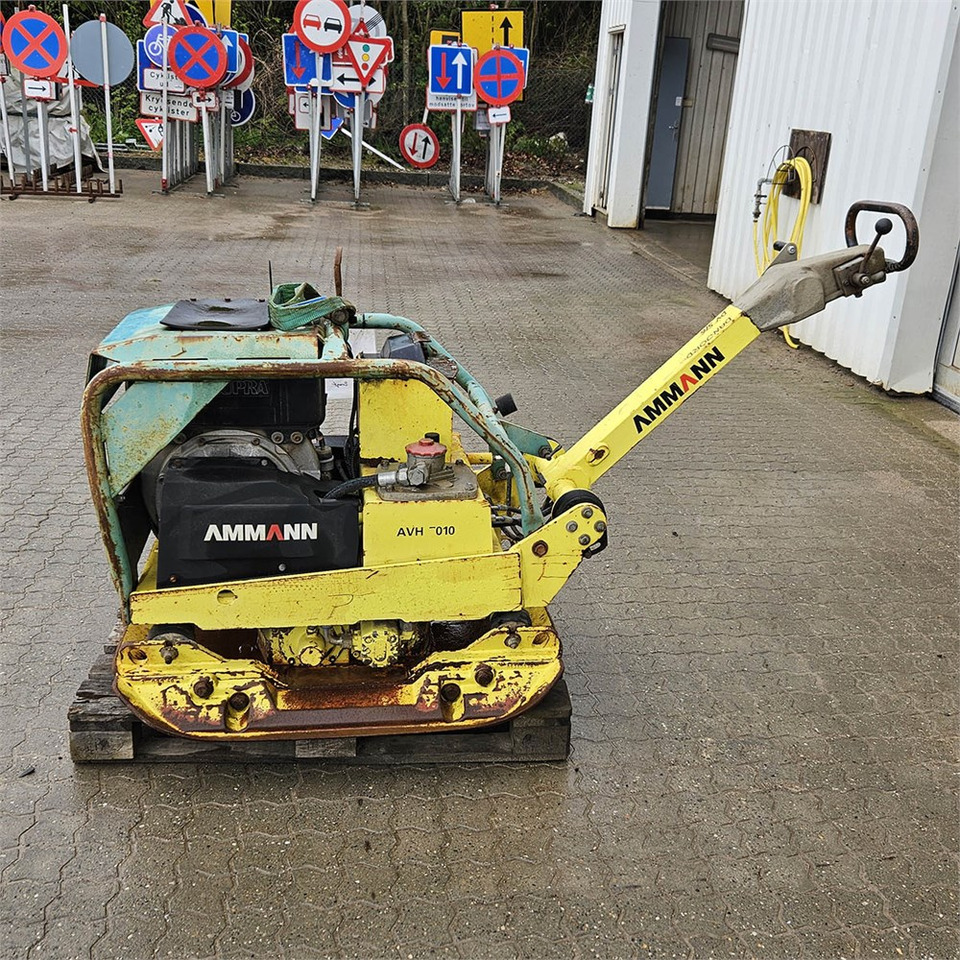 Ammann AVH 7010 - صفائح اهتزازية: صور 2 Ammann AVH 7010 - صفائح اهتزازية: صور 2