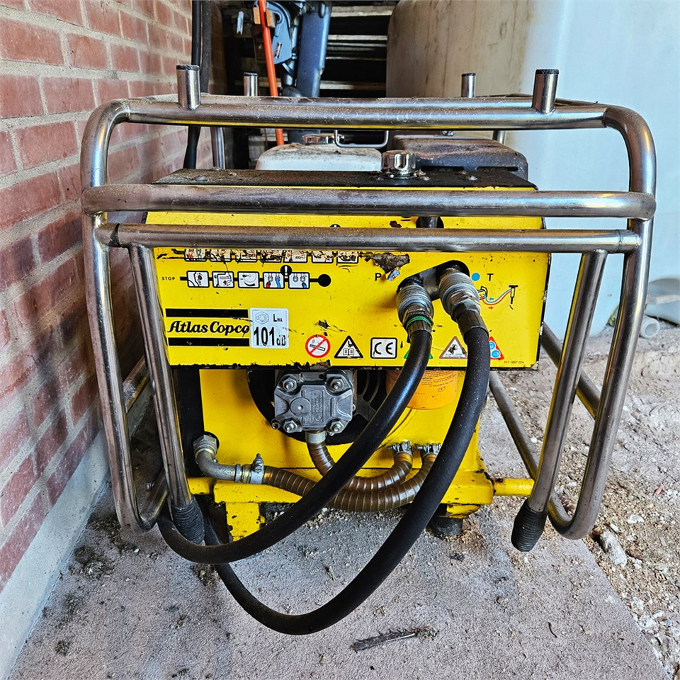 Atlas Copco LP 13-30 P - معدات البناء: صور 3 Atlas Copco LP 13-30 P - معدات البناء: صور 3