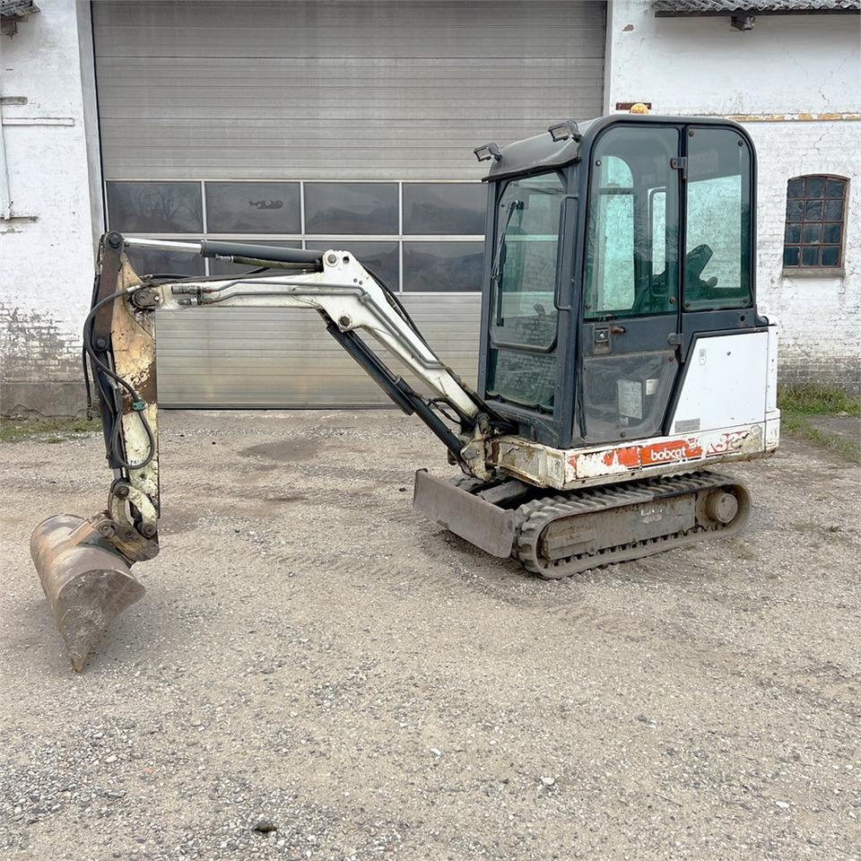 Bobcat 320 - حفارة مصغرة: صور 1 Bobcat 320 - حفارة مصغرة: صور 1