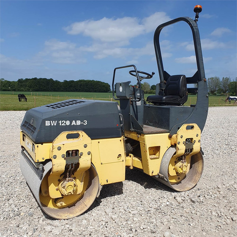Bomag BW120 AD-3 - مدحلة: صور 1 Bomag BW120 AD-3 - مدحلة: صور 1