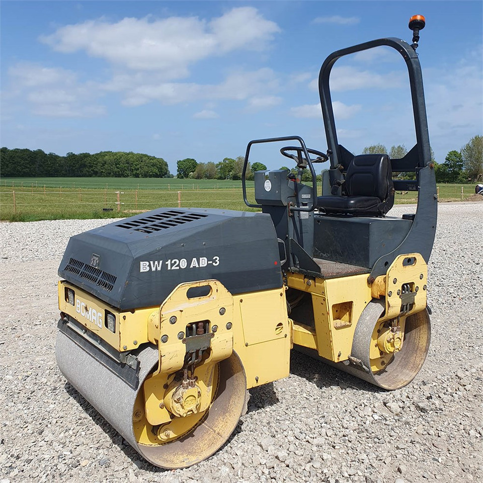 Bomag BW120 AD-3 - مدحلة: صور 2 Bomag BW120 AD-3 - مدحلة: صور 2
