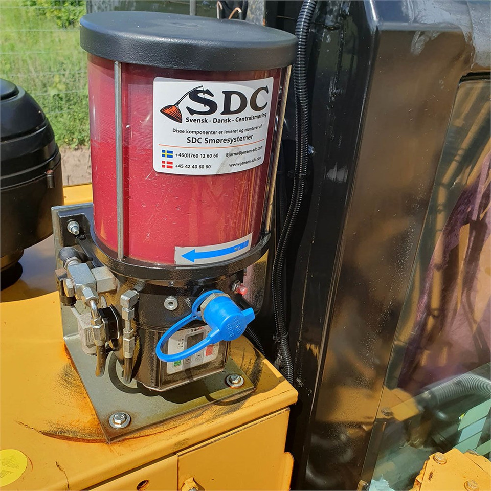 حفارات زحافة Caterpillar 323 EL: صور 6