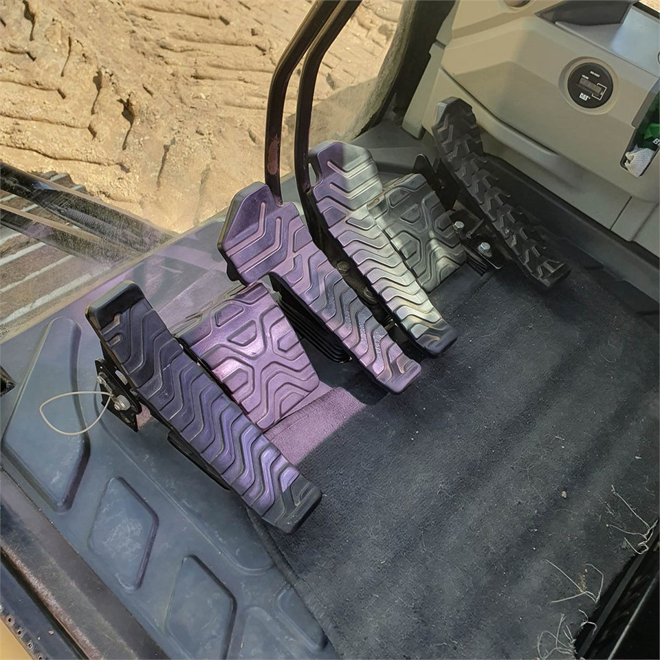 حفارات زحافة Caterpillar 323 EL: صور 19